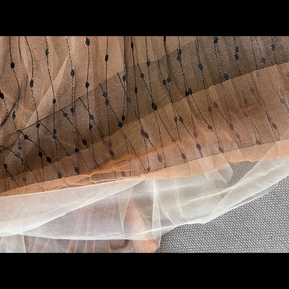 Ellassay Sleeveless Mesh Maxi Gown - Picture 5 of 9